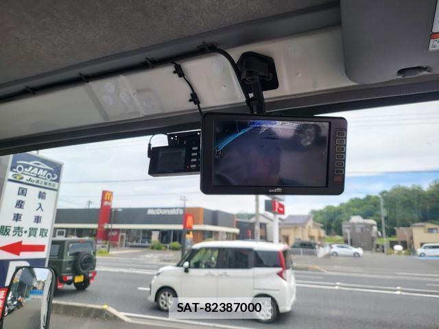 Isuzu ELF VAN 2016-07 7798011-15