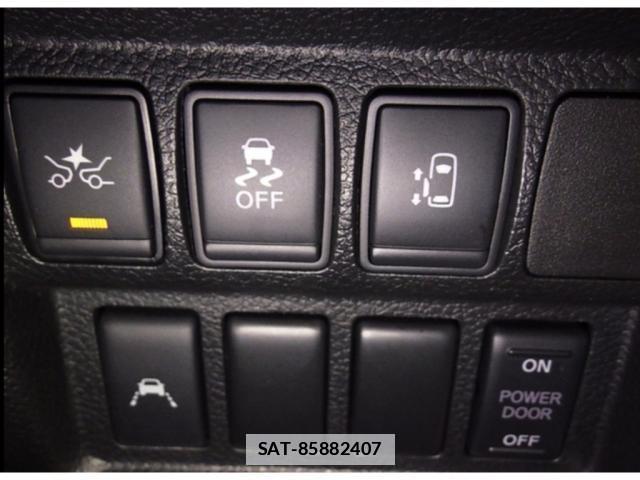 Nissan ELGRAND 2019-06 7794028-7