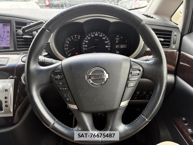 Nissan ELGRAND 2013-01 7794227-12