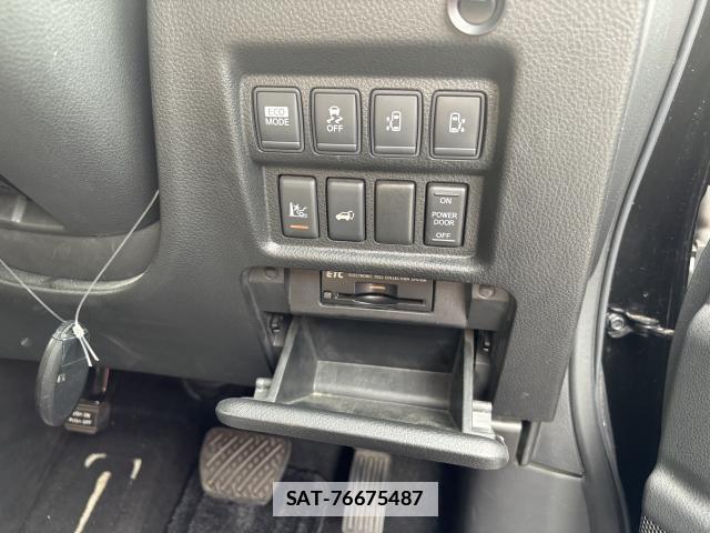 Nissan ELGRAND 2013-01 7794227-13