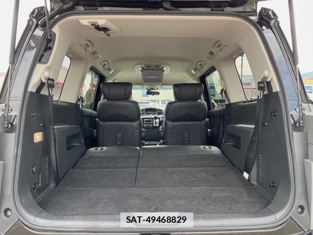 Nissan ELGRAND 2013-11 7794233-12