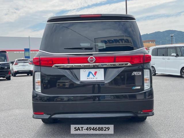Nissan ELGRAND 2013-11 7794233-16