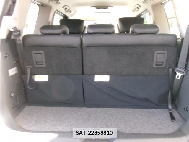 Nissan ELGRAND 2017-11 7794298-9