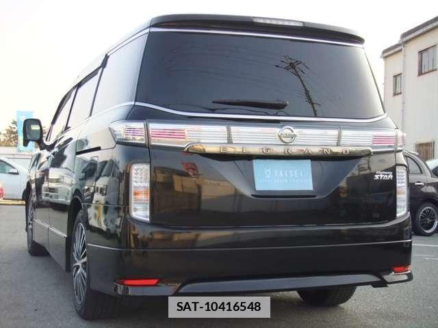 Nissan ELGRAND 2014-11 7796748-16
