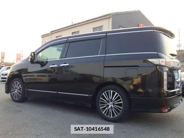 Nissan ELGRAND 2014-11 7796748-19
