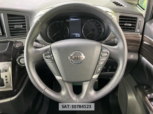 Nissan ELGRAND 2019-03 7797506-10