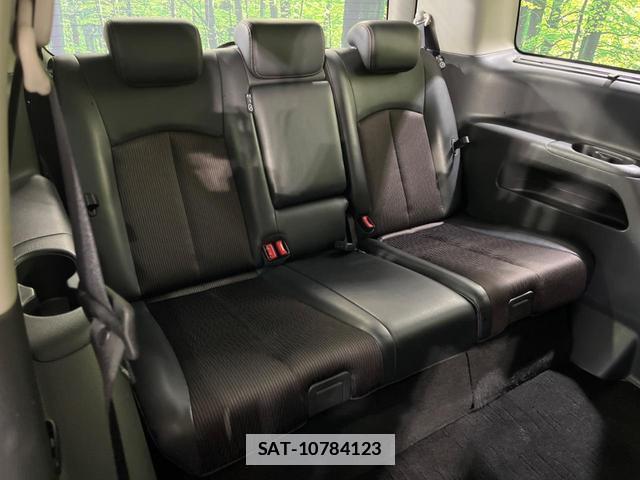 Nissan ELGRAND 2019-03 7797506-8