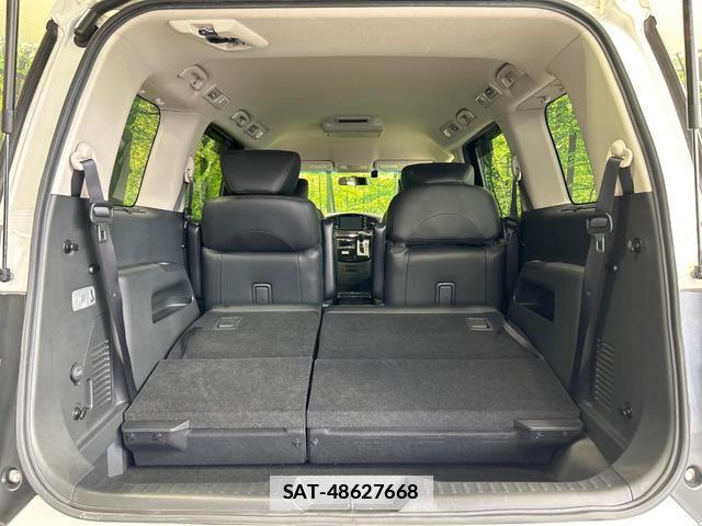 Nissan ELGRAND 2016-11 7797639-11