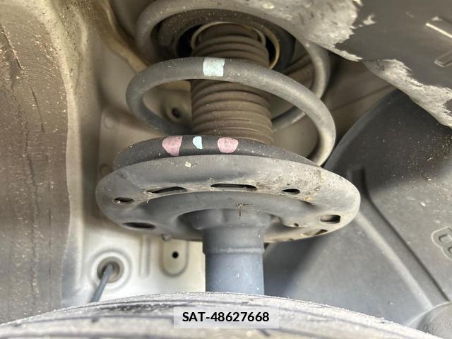 Nissan ELGRAND 2016-11 7797639-18