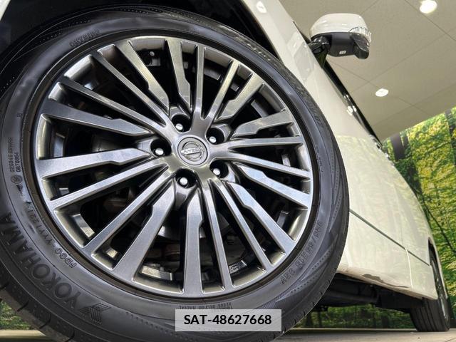 Nissan ELGRAND 2016-11 7797639-8