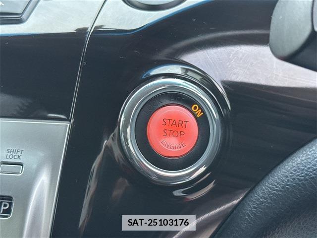 Nissan ELGRAND 2015-06 7797819-15