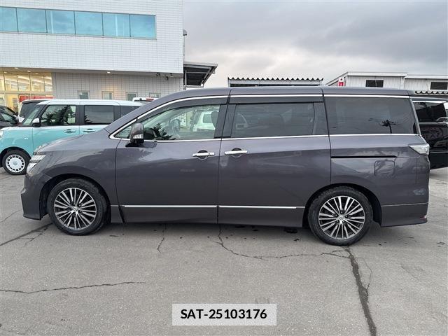 Nissan ELGRAND 2015-06 7797819-8