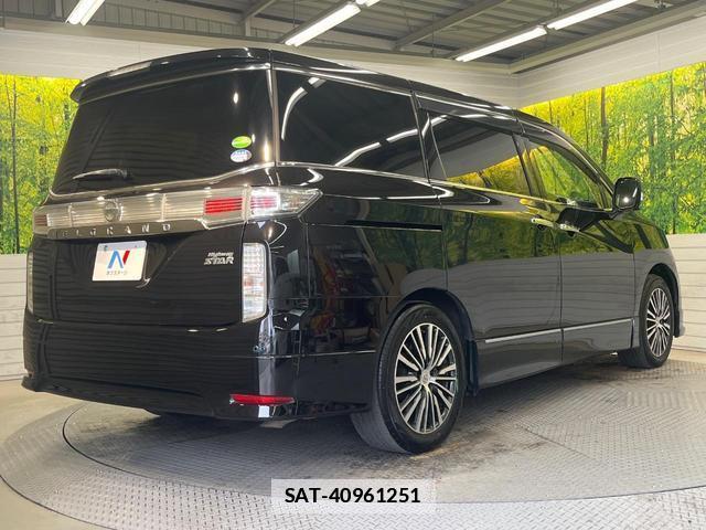 Nissan ELGRAND 2015-06 7798474-16
