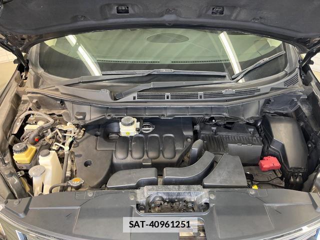 Nissan ELGRAND 2015-06 7798474-17