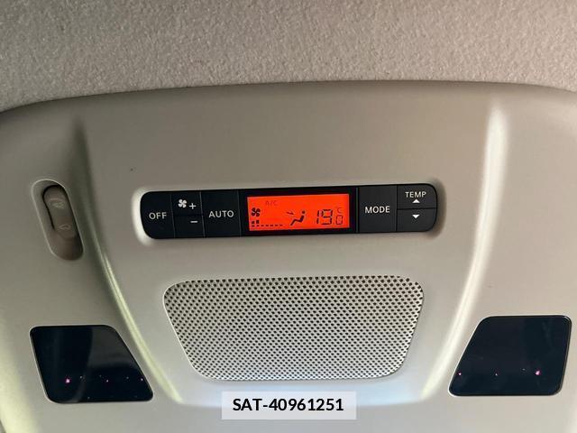 Nissan ELGRAND 2015-06 7798474-5