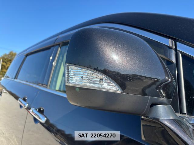 Nissan ELGRAND 2013-09 7798521-14
