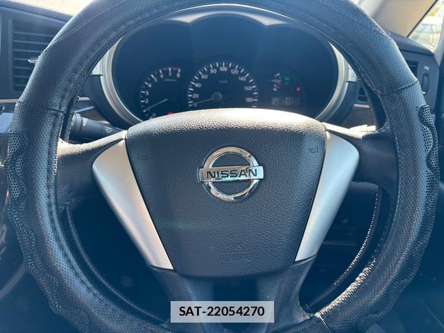 Nissan ELGRAND 2013-09 7798521-19