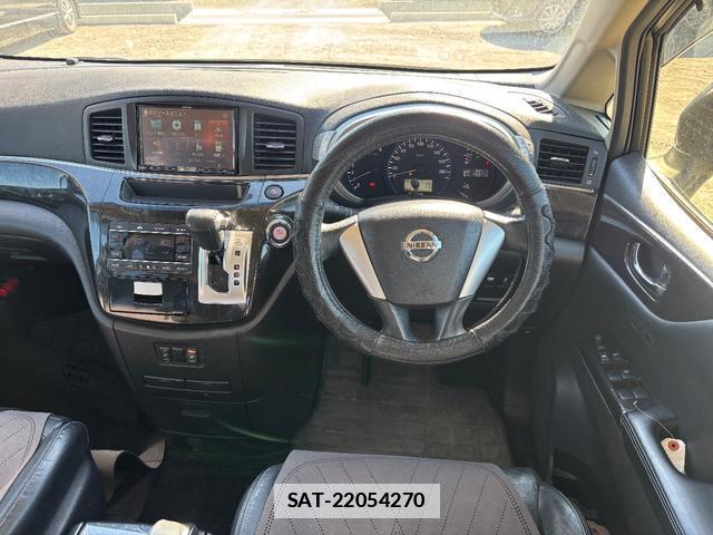 Nissan ELGRAND 2013-09 7798521-8