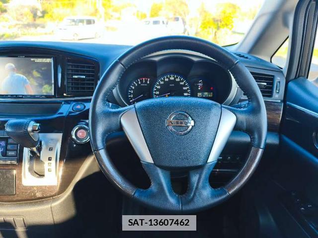 Nissan ELGRAND 2013-04 7798528-18