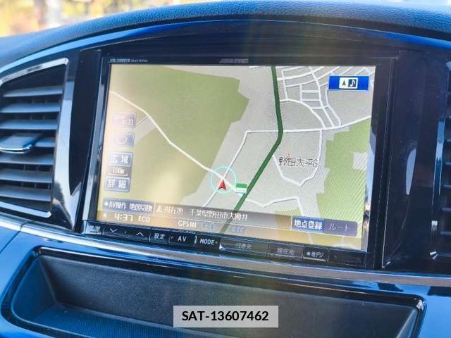 Nissan ELGRAND 2013-04 7798528-8