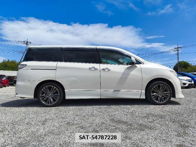 Nissan ELGRAND 2013-09 7798546-16