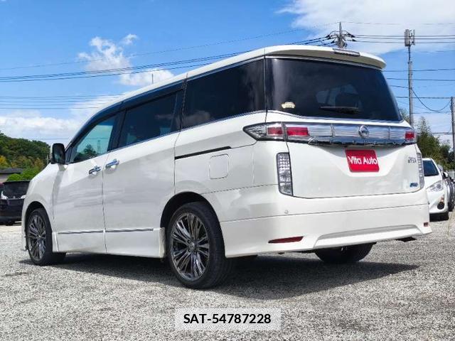 Nissan ELGRAND 2013-09 7798546-19