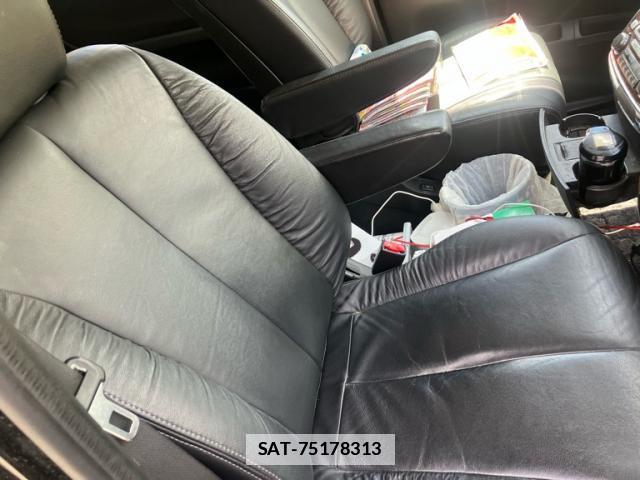 Nissan ELGRAND 2010-04 7799958-14