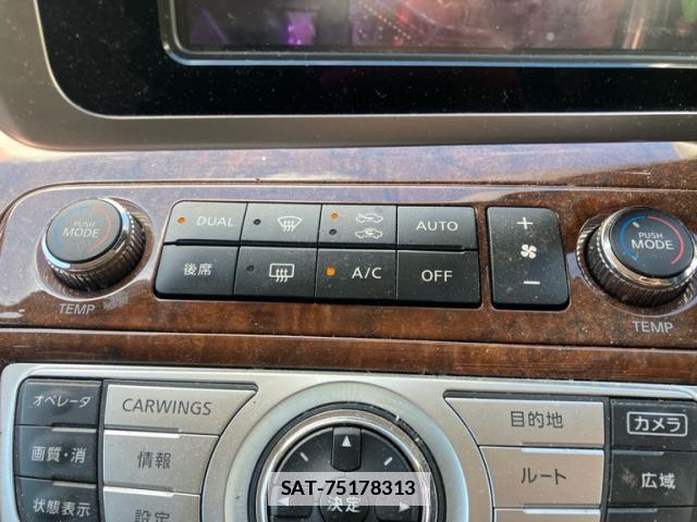 Nissan ELGRAND 2010-04 7799958-17