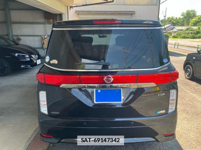 Nissan ELGRAND 2013-03 7800008-1