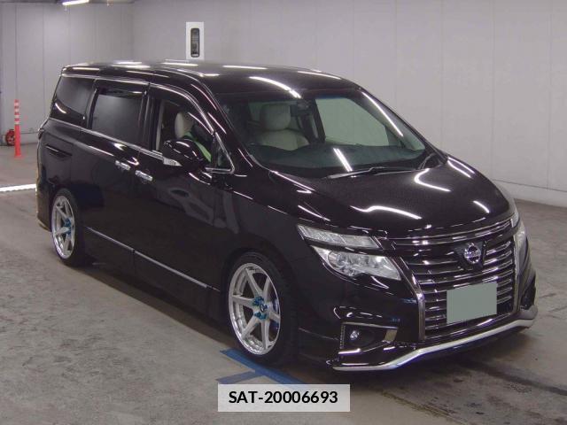 Nissan ELGRAND 2017-03 7801429-0
