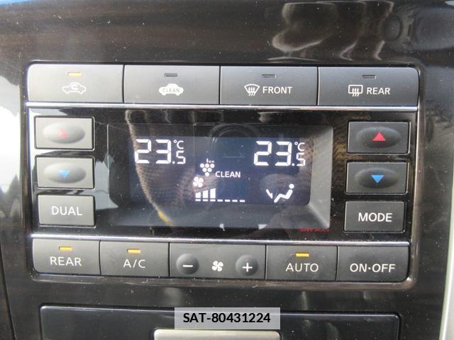 Nissan ELGRAND 2016-08 7802198-5