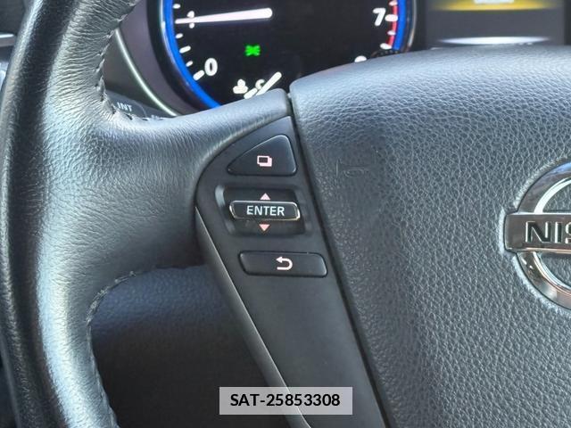 Nissan ELGRAND 2016-11 7803455-14
