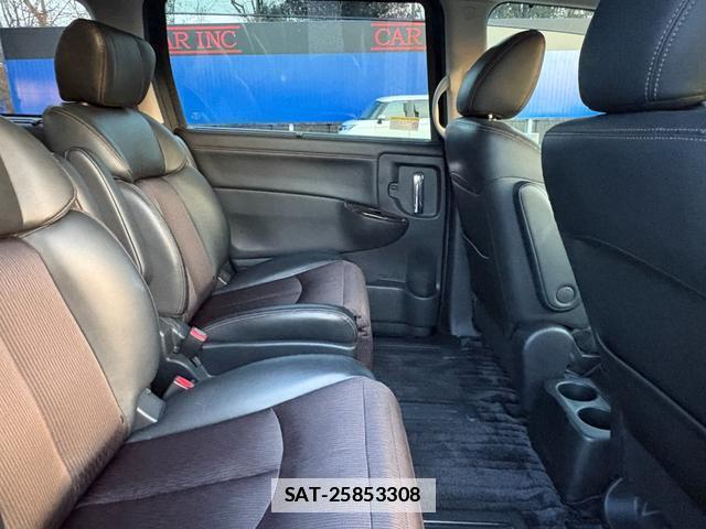 Nissan ELGRAND 2016-11 7803455-17