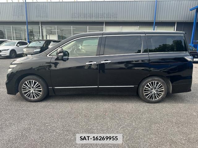 Nissan ELGRAND 2019-06 7803549-6