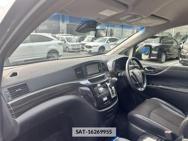 Nissan ELGRAND 2019-06 7803549-7