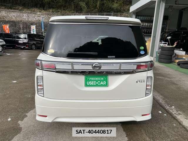 Nissan ELGRAND 2014-01 7803985-1