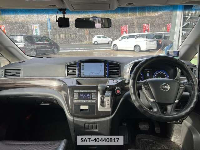 Nissan ELGRAND 2014-01 7803985-2