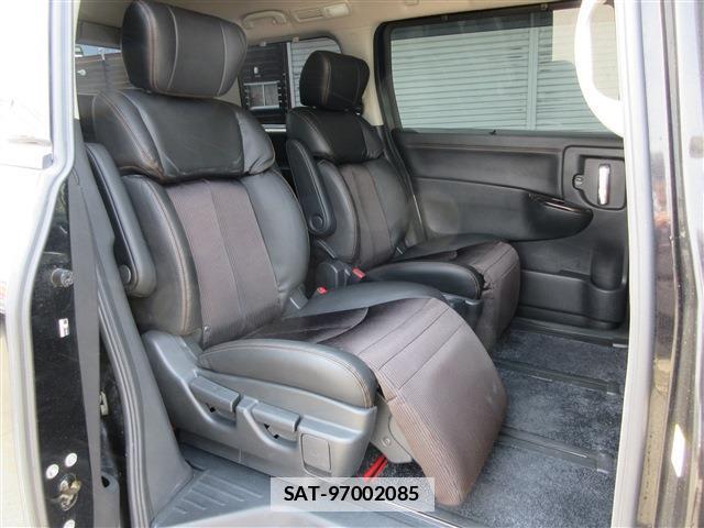 Nissan ELGRAND 2017-08 7804212-18