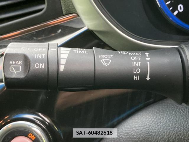 Nissan ELGRAND 2016-02 7806670-15