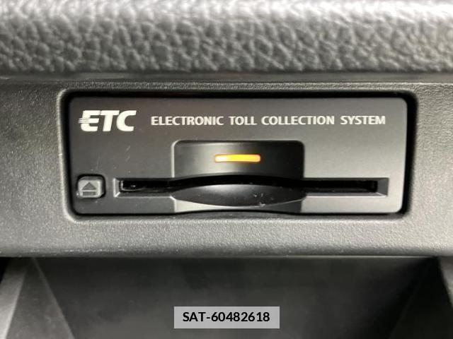 Nissan ELGRAND 2016-02 7806670-17