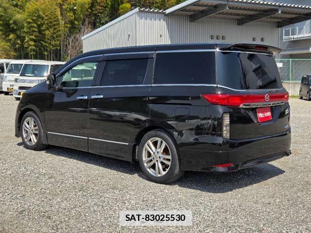 Nissan ELGRAND 2013-11 7808478-19