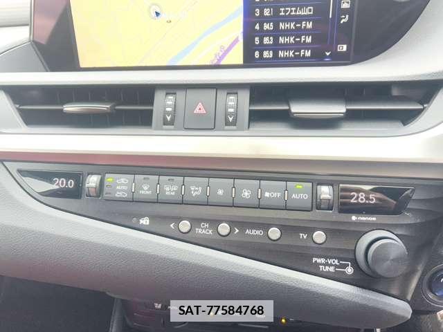 Lexus ES 2019-10 7793695-10
