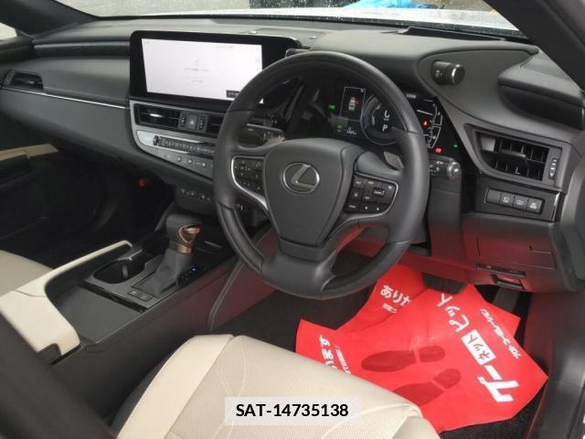 Lexus ES 2023-12 7793967-2