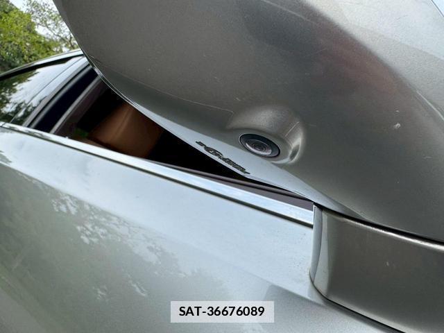Lexus ES 2019-05 7794321-15