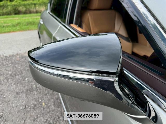 Lexus ES 2019-05 7794321-16