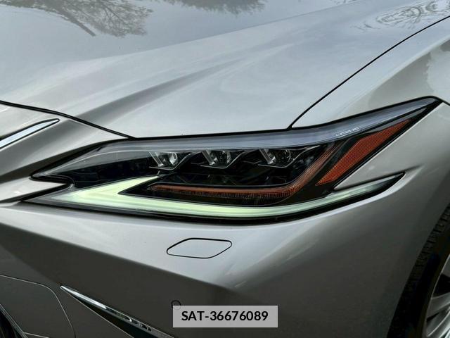 Lexus ES 2019-05 7794321-4