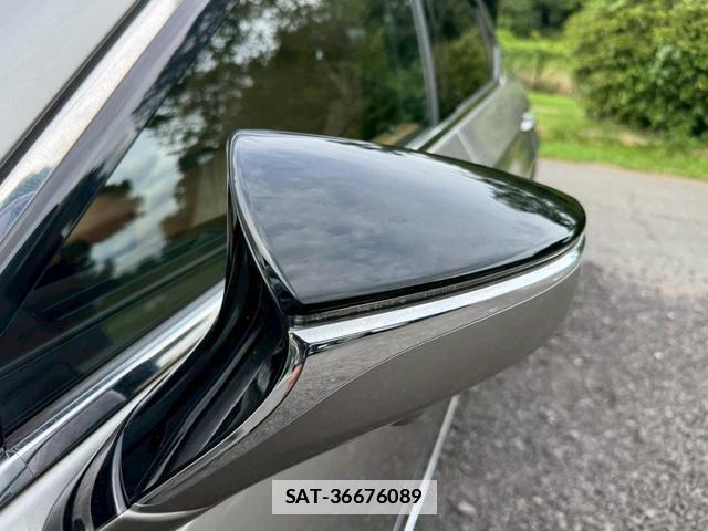 Lexus ES 2019-05 7794321-8