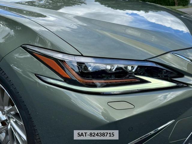 Lexus ES 2019-11 7794322-12
