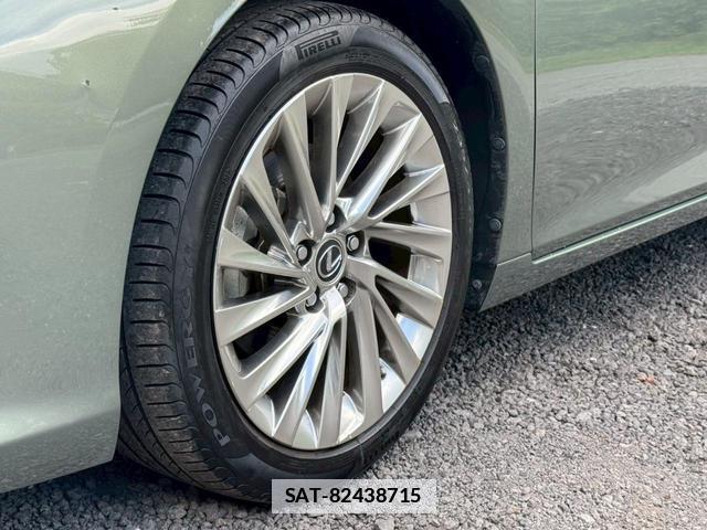 Lexus ES 2019-11 7794322-2