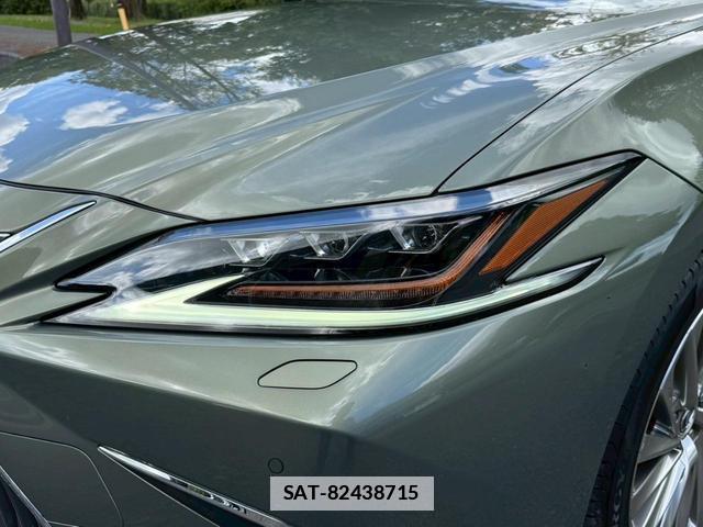 Lexus ES 2019-11 7794322-4
